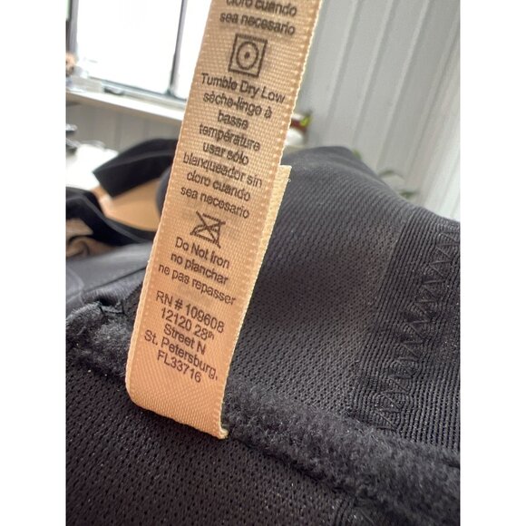 Rhonda Shear 2 Pack Molded Cup Bra with Wrap Back Size 2X Black Beige 668.5 - Picture 6 of 9